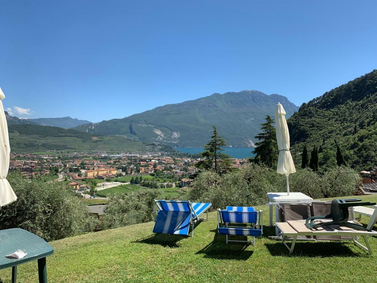 Sky&Pool Dom Apartment Riva del Garda Luaran gambar